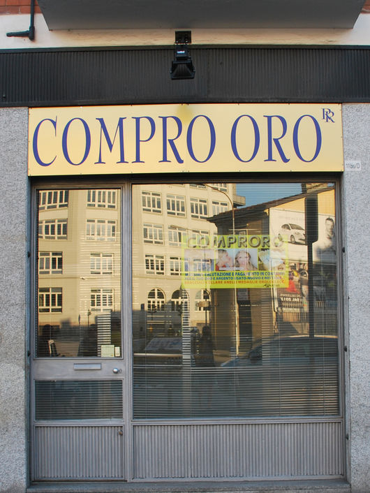 compro oro insegna.jpg